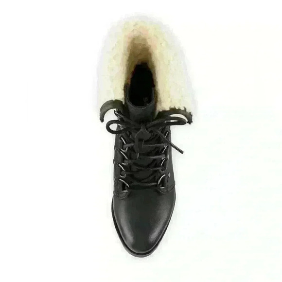 Sorel Black Leather Boots with Cream Fur - Picture 9 of 15